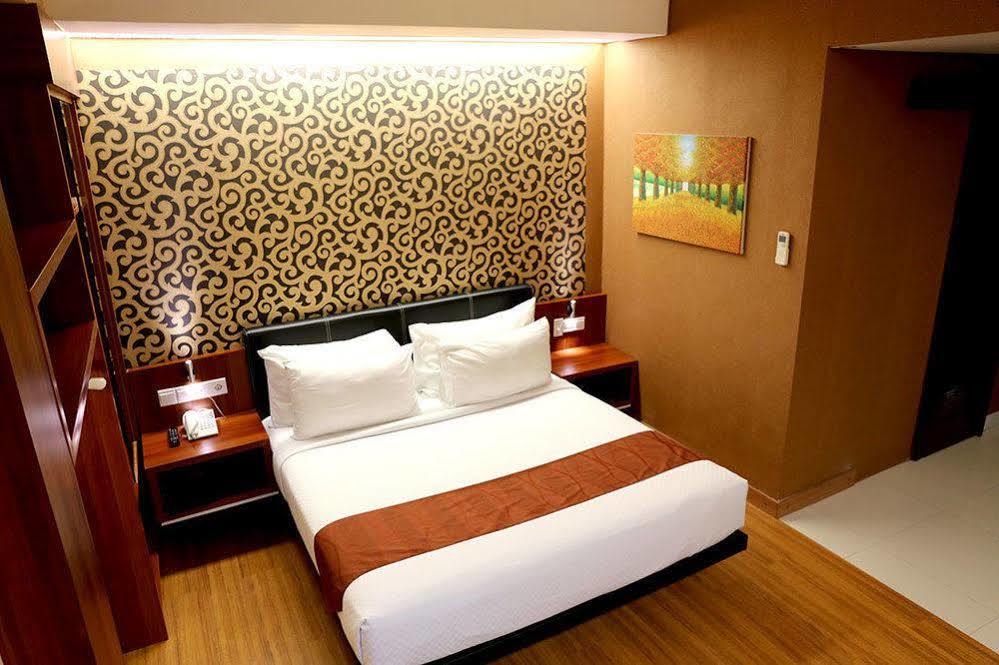 Citihub Hotel Yogyakarta Exterior photo